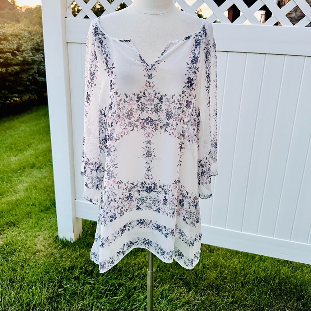 Jessica Simpson Maternity Lightweight Tunic - Picture 6 of 16